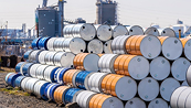 Giá dầu có thể sẽ điều chỉnh giảm về vùng 80,8 - 81 USD