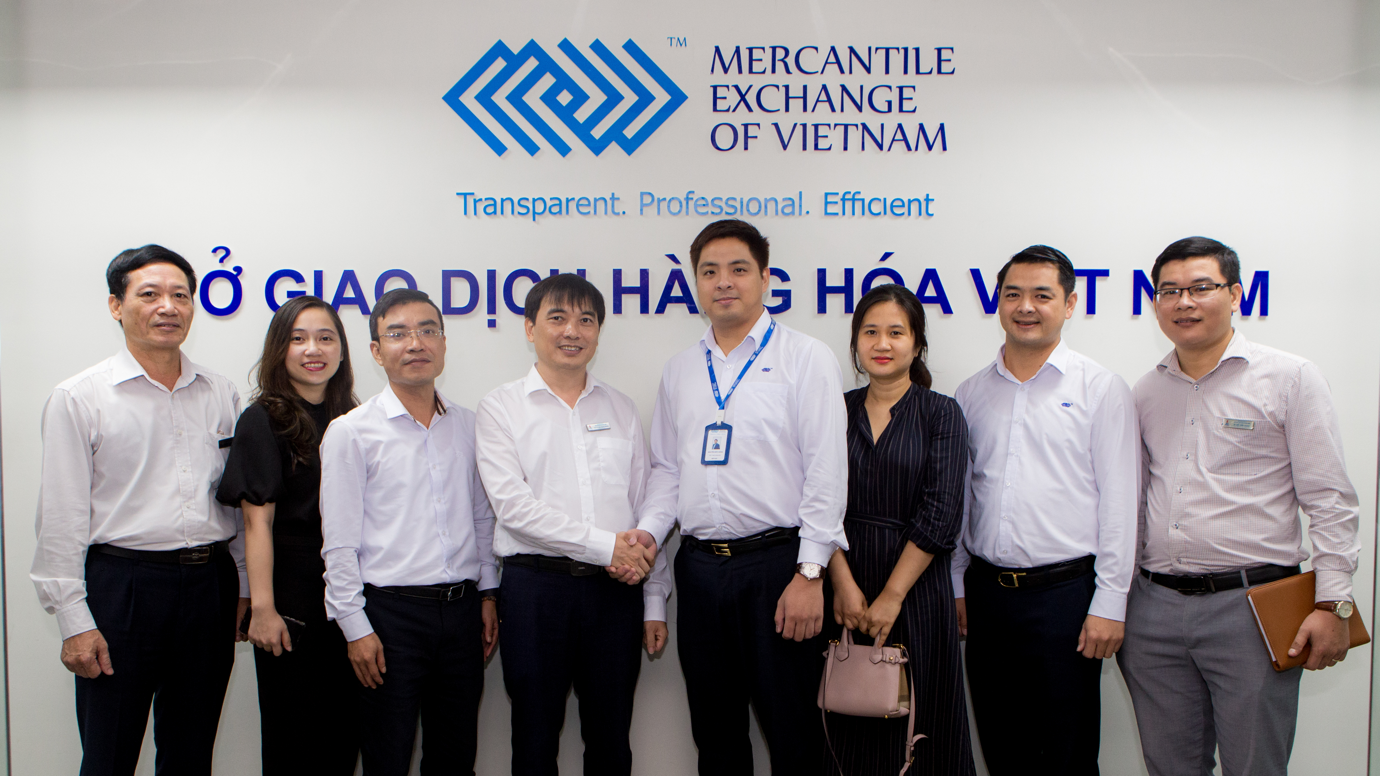 Sở Giao dịch Hàng hóa Việt Nam ký kết thỏa thuận hợp tác với Học viện Chính sách và Phát triển